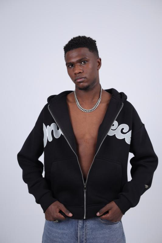 "OnePiece" Split Logo Zip-Up Hoodie - Black