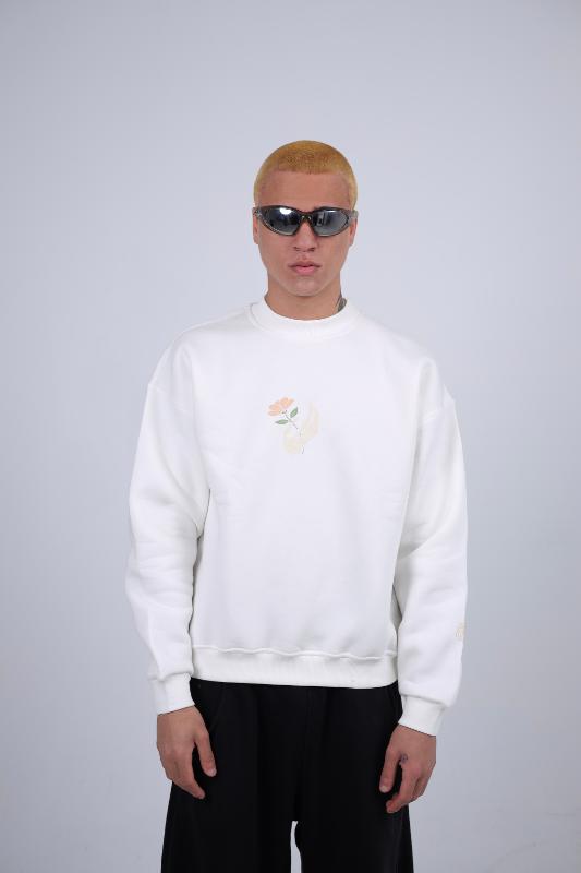"From Dust, Love Bloom" Graphic Sweatshirt - White